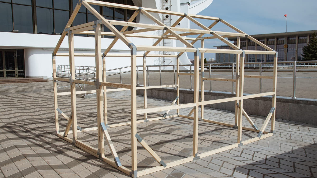 Assembled NORDIC pine frame with galvanised brackets, before the polycarbonate panels go on